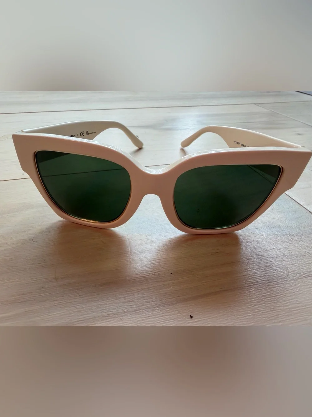 NWT Tory Burch Kira Sunglasses